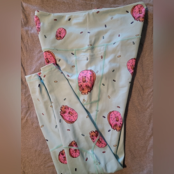 Feed me or fight me xl fl legging skull donut mint green - Picture 2 of 3